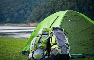 箱包加工廠家教您如何正確對待旅行包