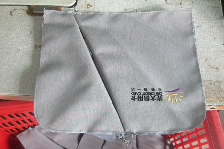 光大信用卡禮品雙肩包前幅LOGO展示